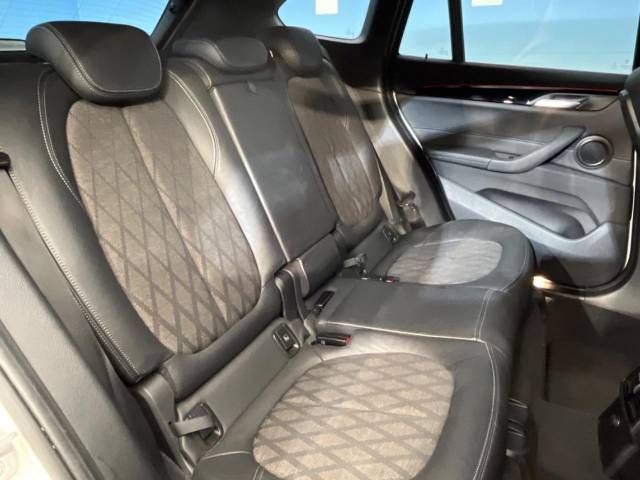 Bmw X1 2016-09 19124-10