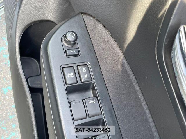 Suzuki SWIFT 2014-11 328657-22