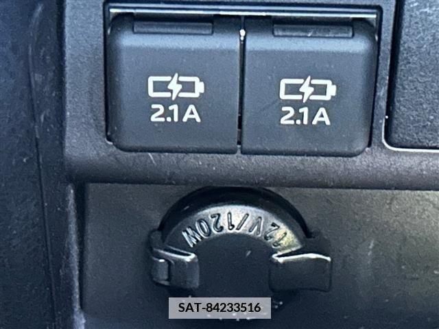 Toyota NOAH 2020-07 345510-22