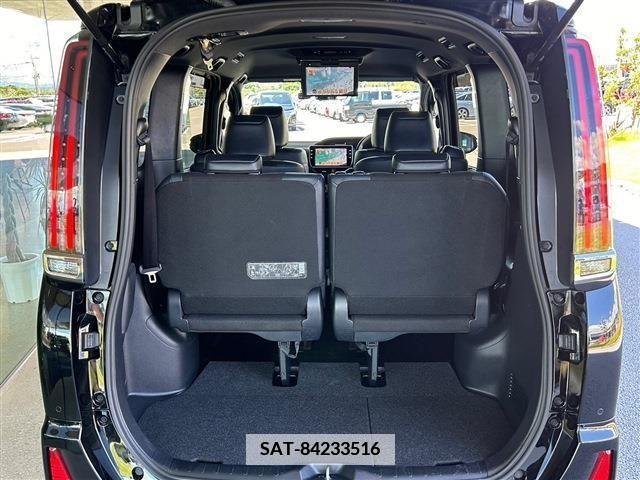Toyota NOAH 2020-07 345510-14