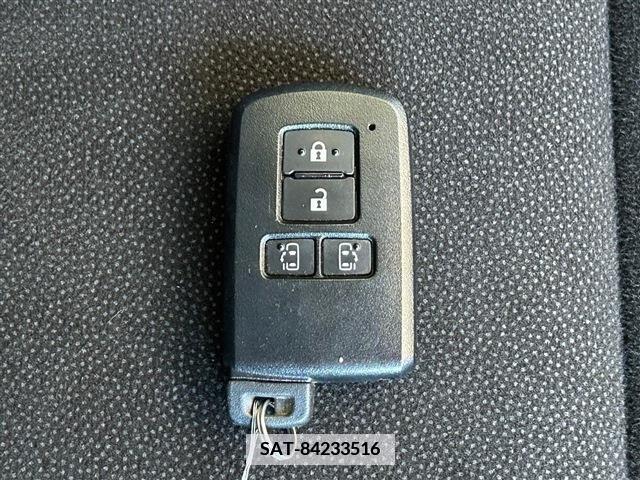 Toyota NOAH 2020-07 345510-27
