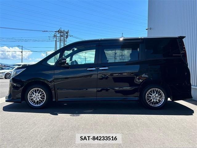 Toyota NOAH 2020-07 345510-8