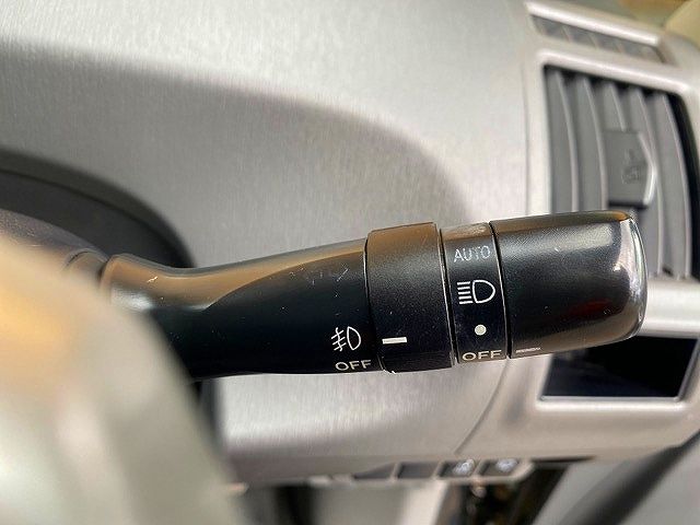 Toyota PRIUS ALPHA 2012-03 181307-23