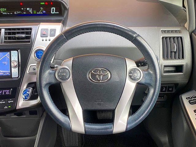 Toyota PRIUS ALPHA 2012-03 181307-13