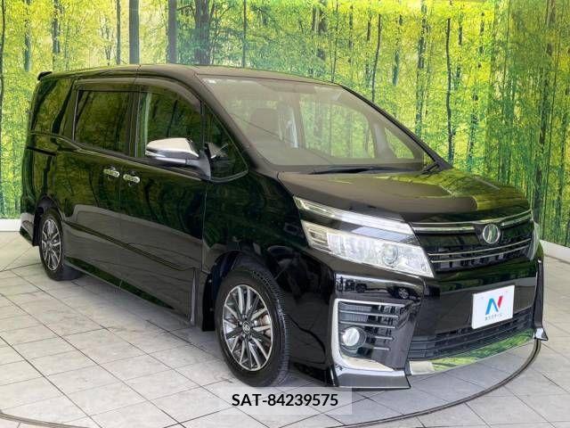 Toyota VOXY 2015-01 330587-16