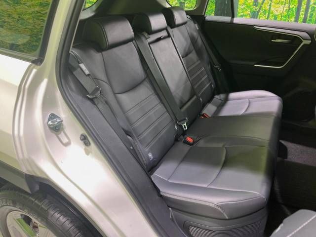 Toyota RAV4 2020-01 12402-9
