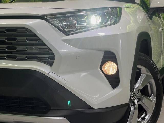 Toyota RAV4 2020-01 12402-12