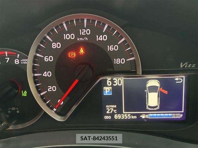 Toyota VITZ 2015-08 288613-21