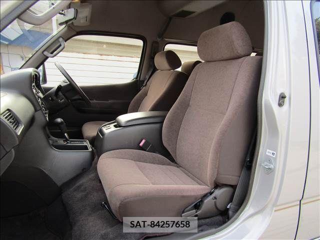 Toyota HIACE WAGON 2001-02 228953-14