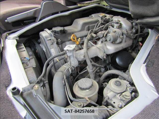 Toyota HIACE WAGON 2001-02 228953-10