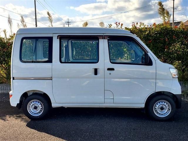 Daihatsu HIJET CARGO 2018-08 23428-2