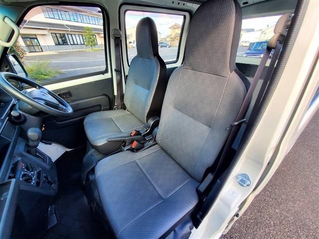 Daihatsu HIJET CARGO 2018-08 23428-10