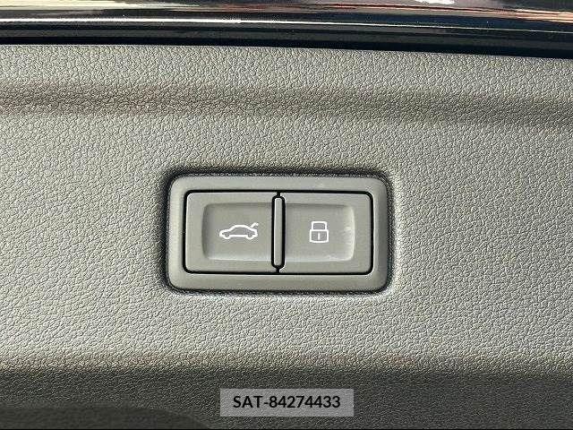 Audi A5 2018-04 383620-11
