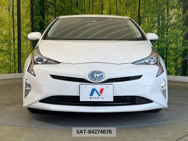 Toyota PRIUS 2016-04 241770-14