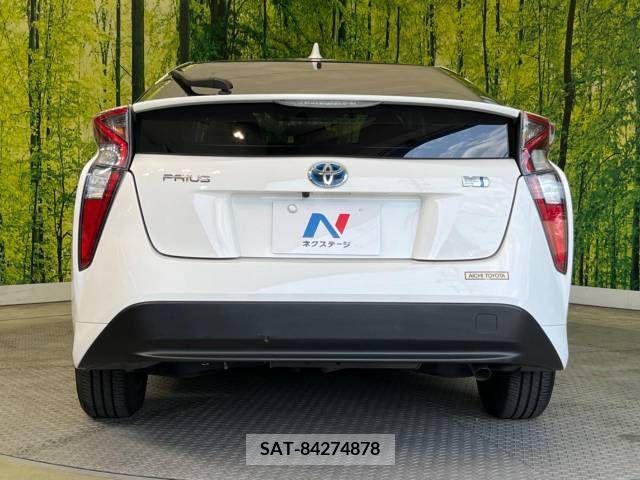 Toyota PRIUS 2016-04 241770-15