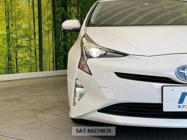 Toyota PRIUS 2016-04 241770-12