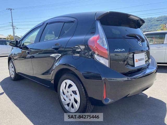 Toyota AQUA 2017-07 260386-8