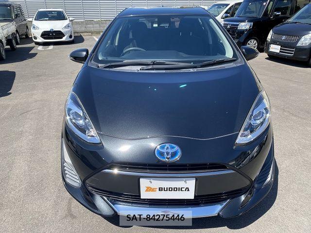 Toyota AQUA 2017-07 260386-2