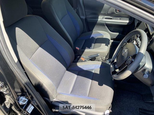 Toyota AQUA 2017-07 260386-11