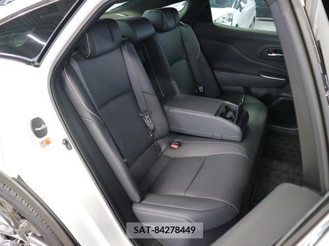 Toyota CROWN 2022-10 208462-12