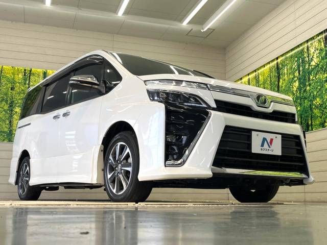Toyota VOXY 2018-01 23047-17