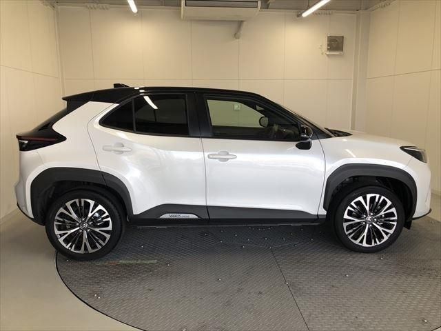 Toyota YARIS CROSS 2022-12 189928-3