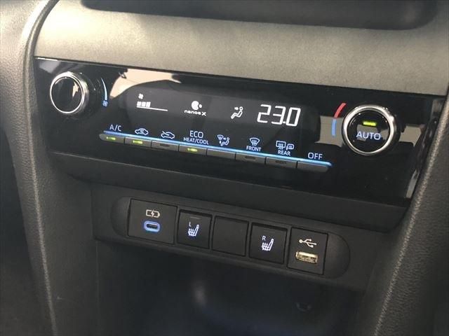 Toyota YARIS CROSS 2022-12 189928-25