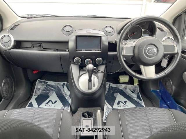 Mazda DEMIO 2010-05 267592-1