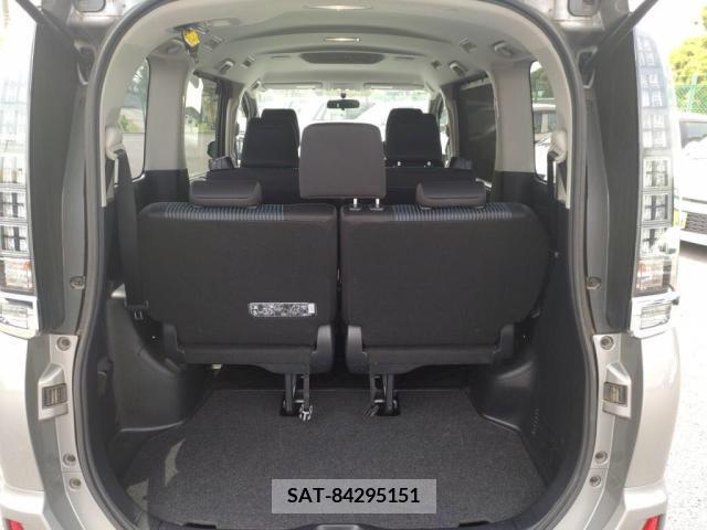 Toyota VOXY 2015-10 289159-24
