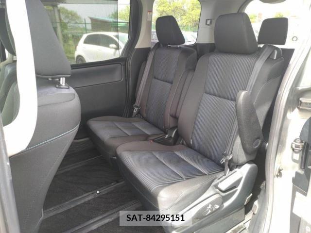 Toyota VOXY 2015-10 289159-22