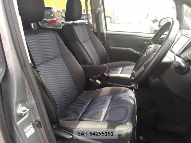 Toyota VOXY 2015-10 289159-20