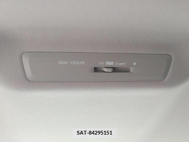 Toyota VOXY 2015-10 289159-19