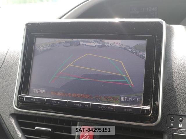 Toyota VOXY 2015-10 289159-17
