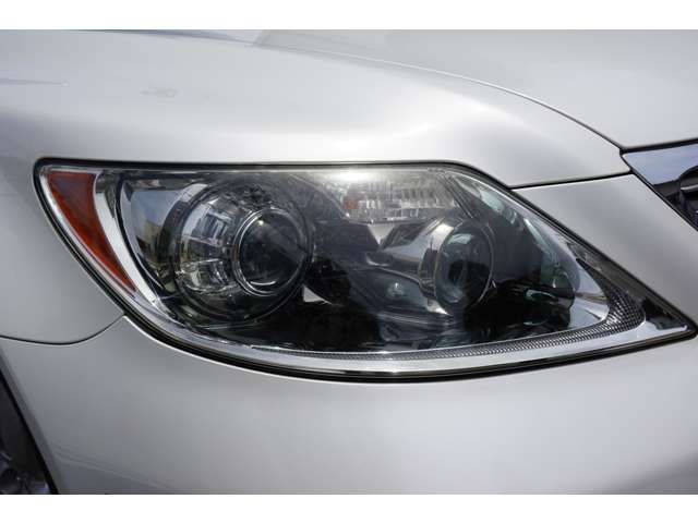 Lexus LS 2008-03 8547-3