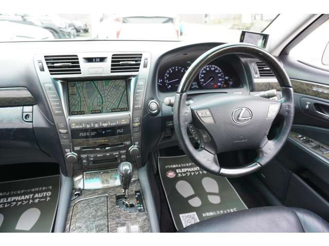 Lexus LS 2008-03 8547-5