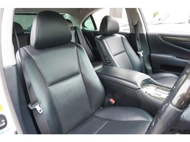 Lexus LS 2008-03 8547-4