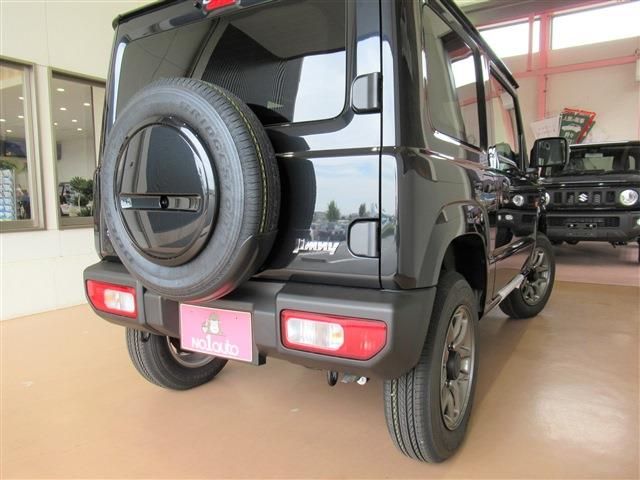 Suzuki JIMNY 2023-06 189977-4