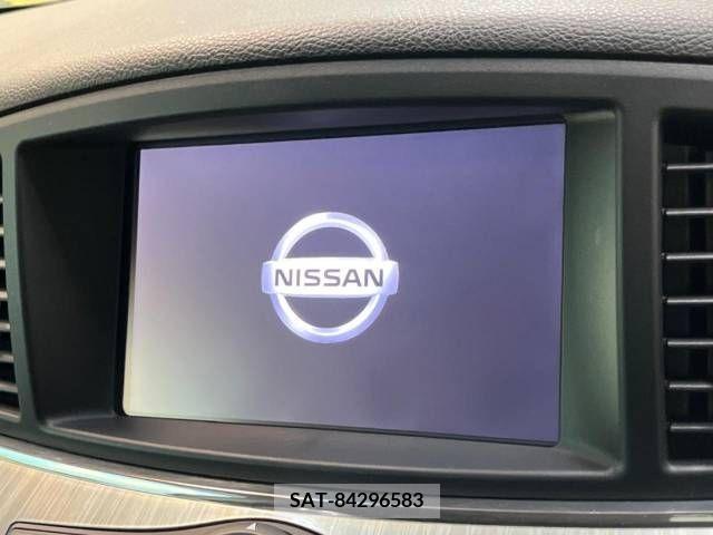 Nissan ELGRAND 2015-06 268504-3