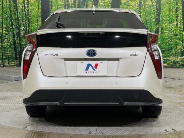 Toyota PRIUS 2018-09 10201-15