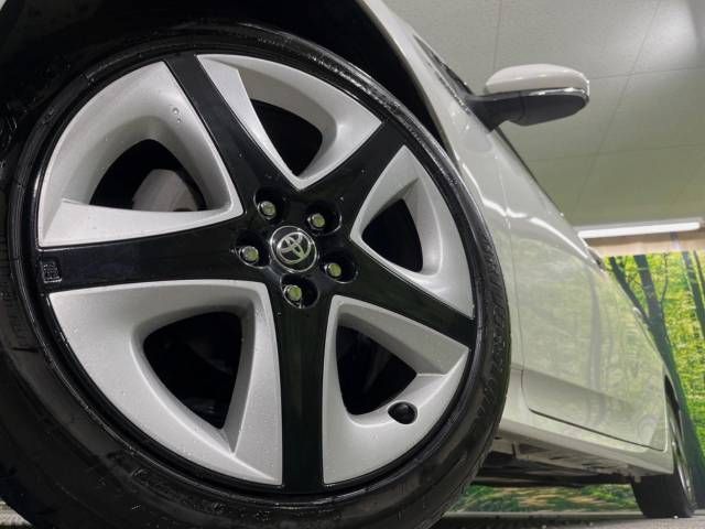Toyota PRIUS 2018-09 10201-13