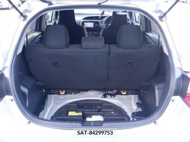 Toyota VITZ 2018-07 203780-16