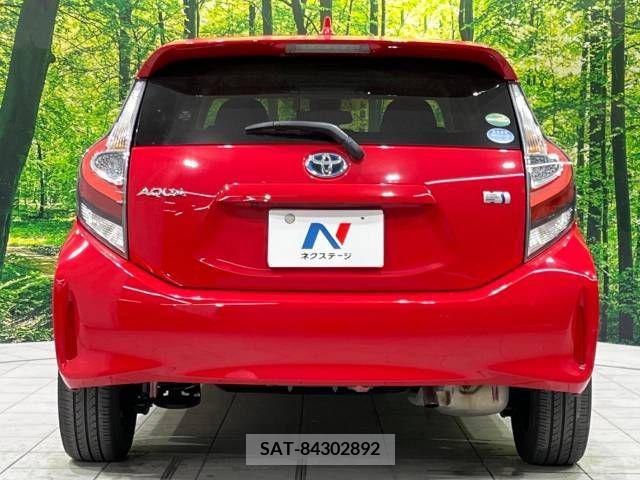 Toyota AQUA 2018-05 213249-15