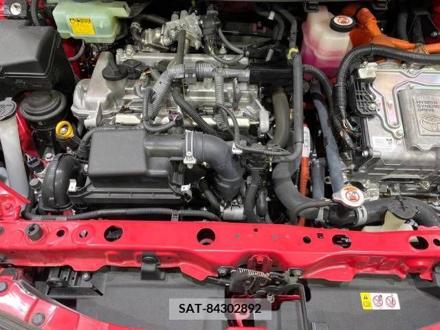 Toyota AQUA 2018-05 213249-18