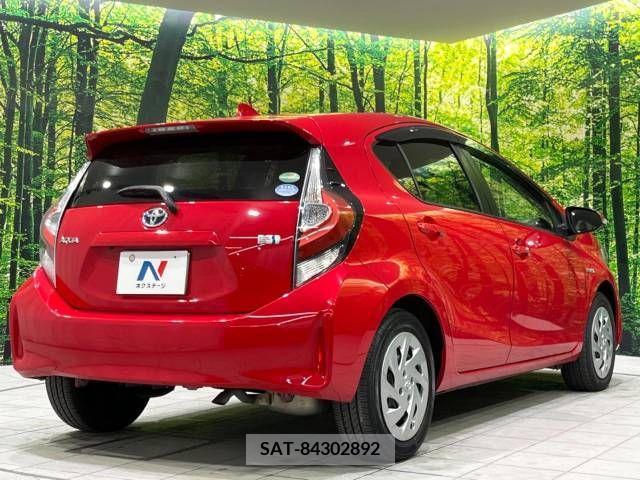 Toyota AQUA 2018-05 213249-17