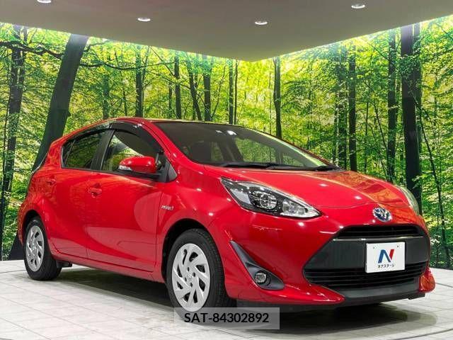 Toyota AQUA 2018-05 213249-16