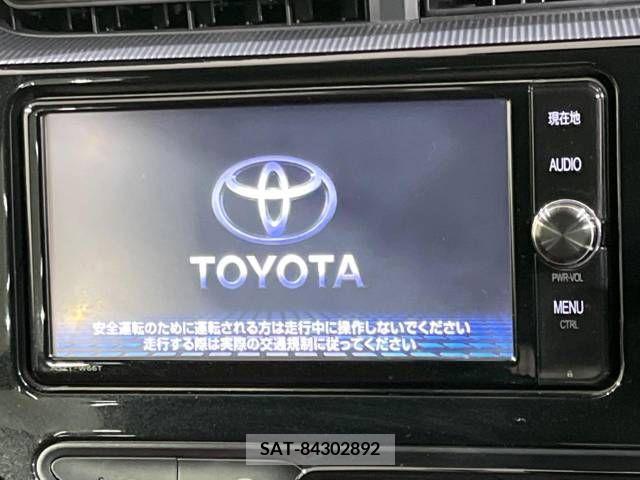 Toyota AQUA 2018-05 213249-2