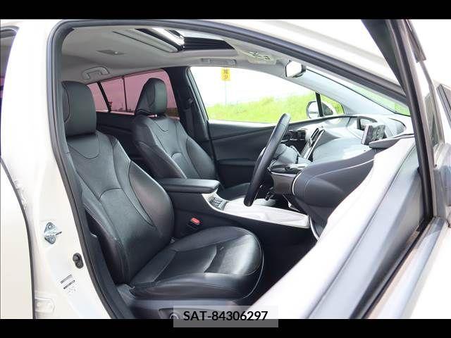 Toyota PRIUS 2017-02 352176-13