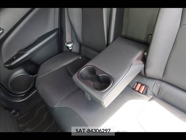 Toyota PRIUS 2017-02 352176-18