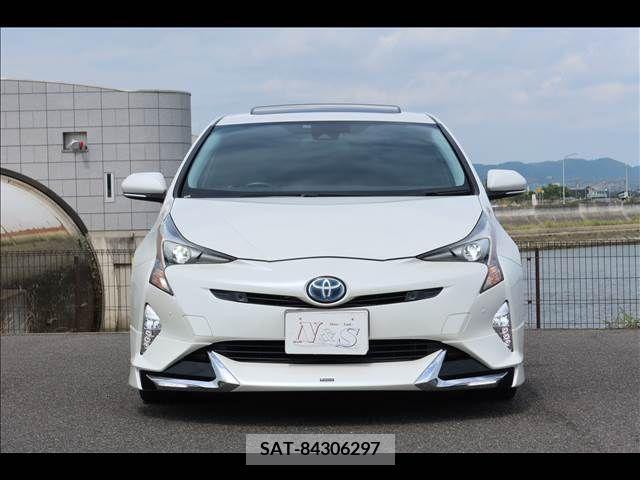 Toyota PRIUS 2017-02 352176-1