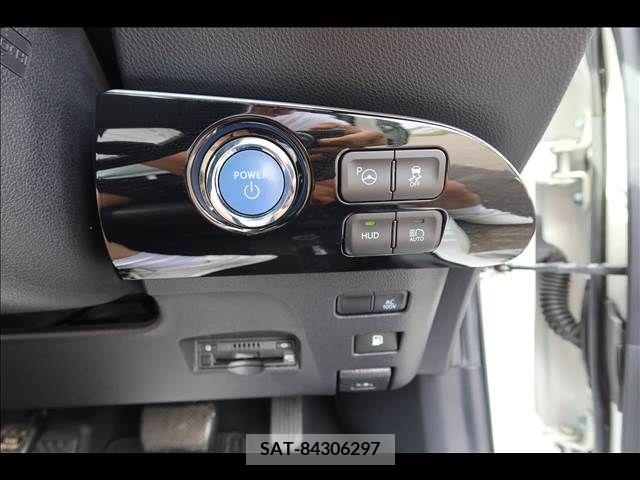 Toyota PRIUS 2017-02 352176-25